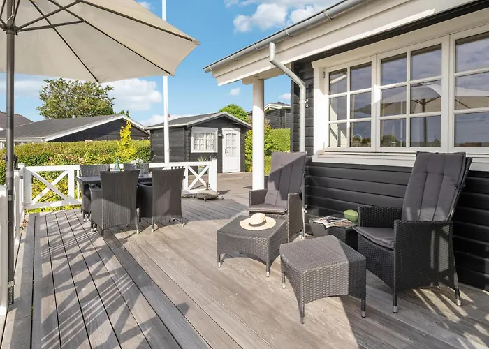 3 Bedroom Stunning In * Hejls