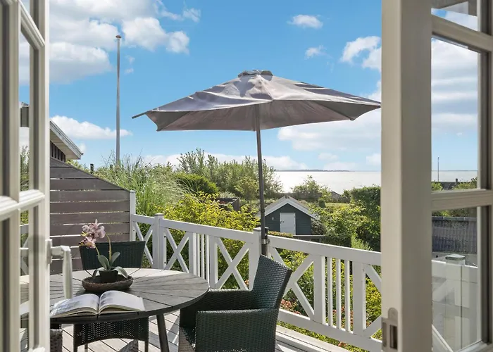 3 Bedroom Stunning In *